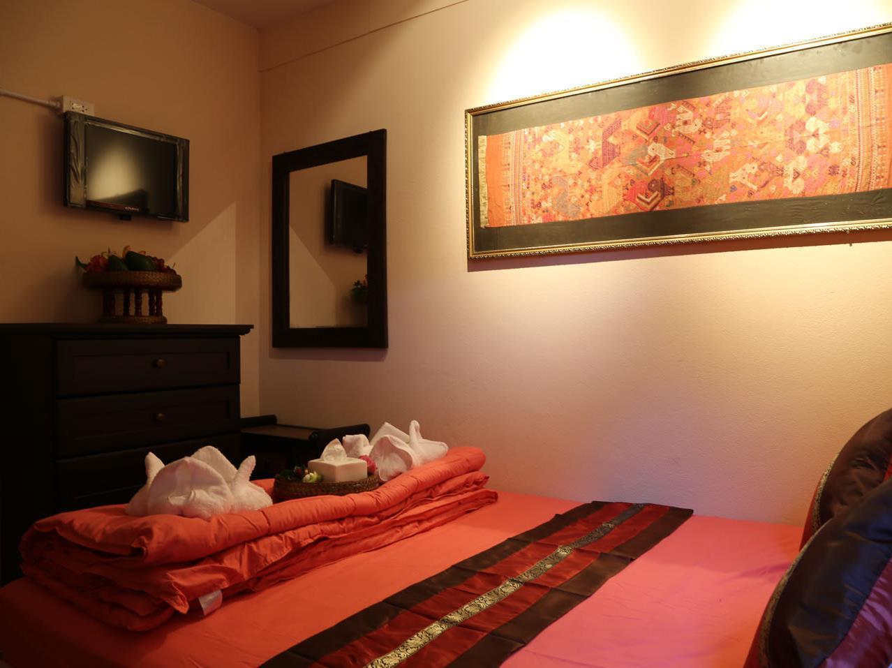 Golden Fort Guesthouse 치앙마이 외부 사진