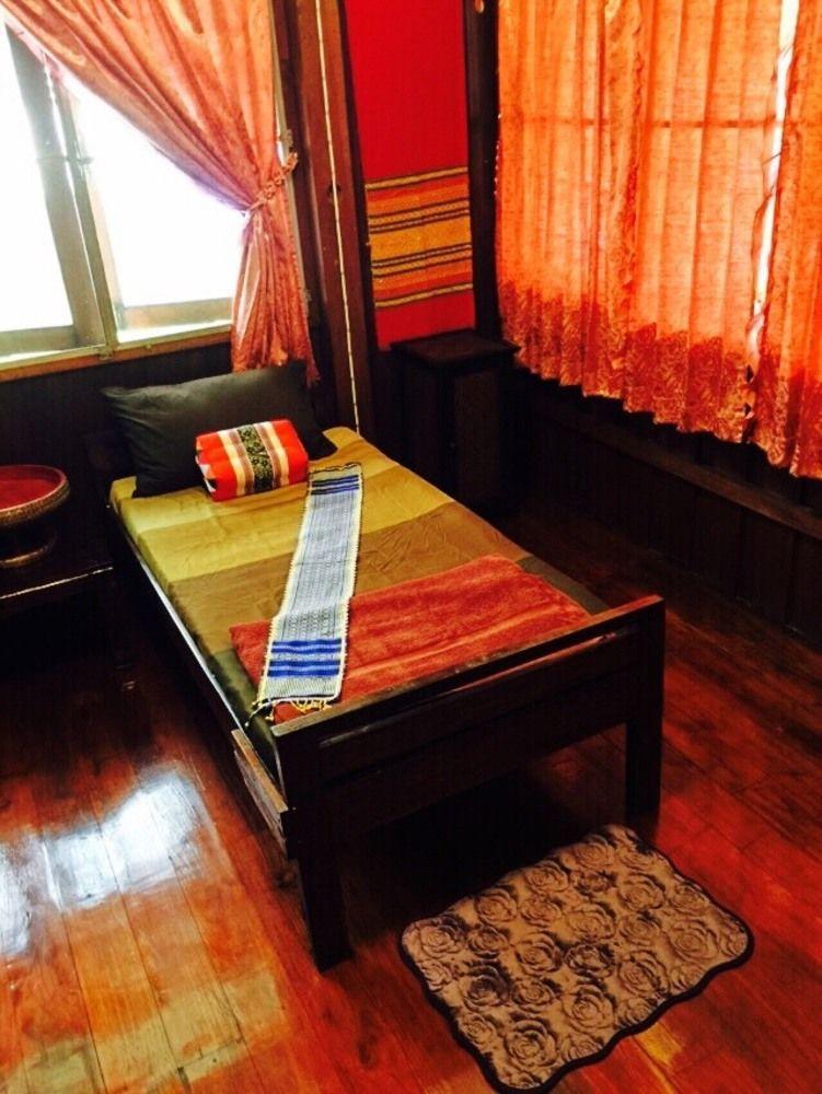 Golden Fort Guesthouse 치앙마이 외부 사진