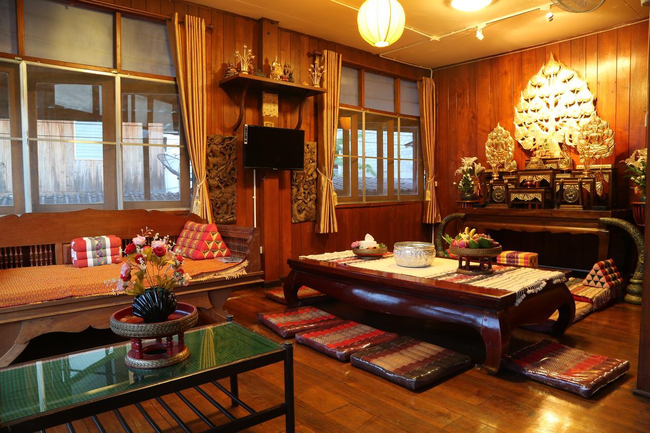 Golden Fort Guesthouse 치앙마이 외부 사진