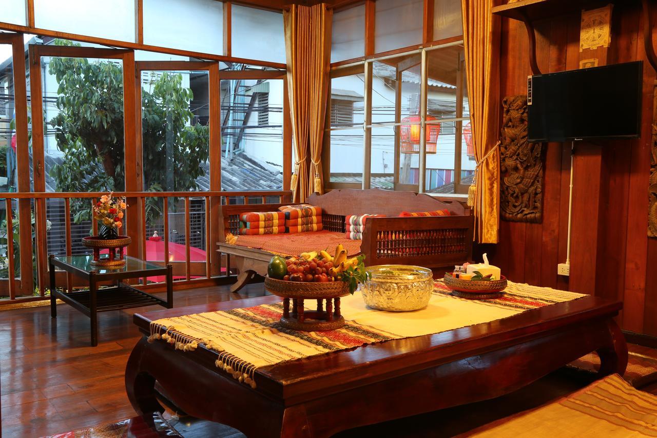 Golden Fort Guesthouse 치앙마이 외부 사진