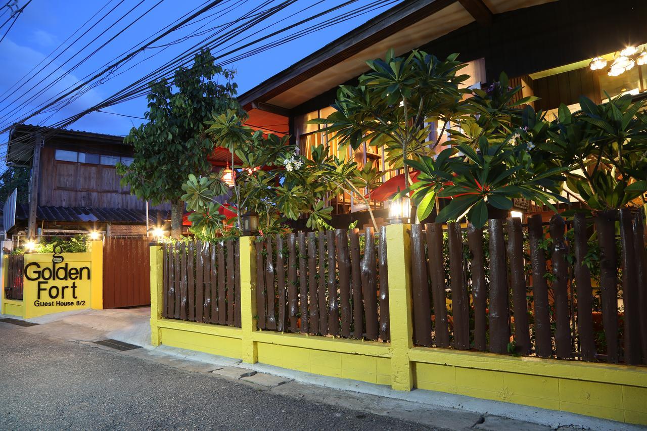 Golden Fort Guesthouse 치앙마이 외부 사진