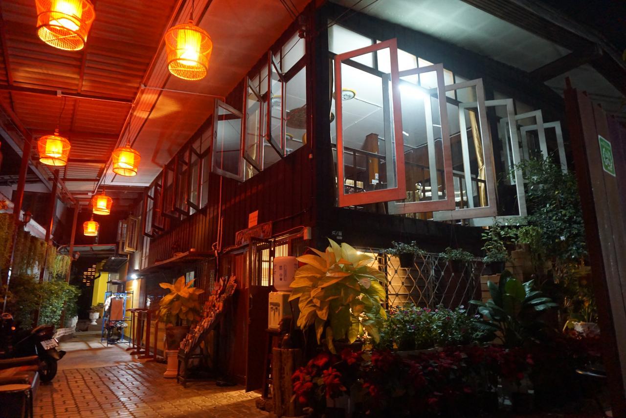 Golden Fort Guesthouse 치앙마이 외부 사진