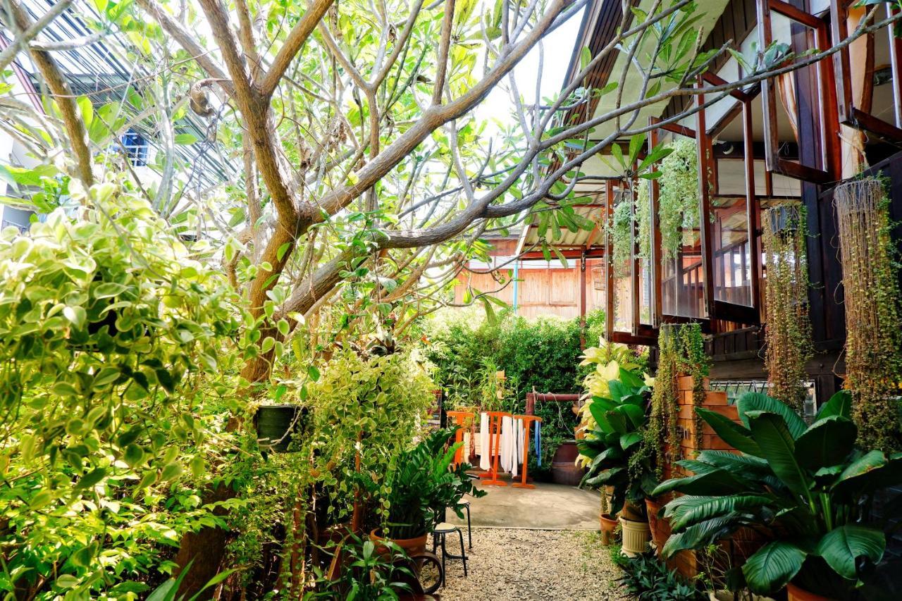Golden Fort Guesthouse 치앙마이 외부 사진
