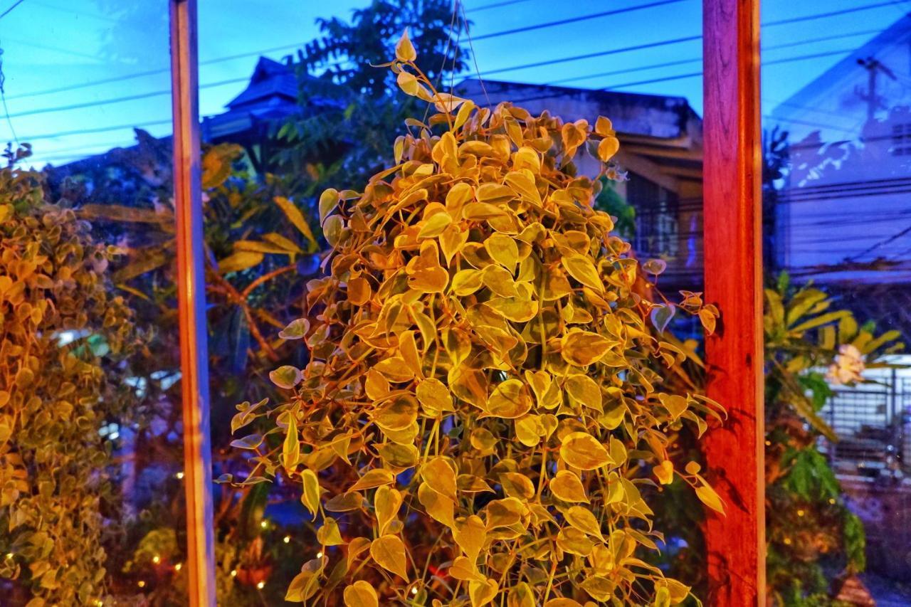 Golden Fort Guesthouse 치앙마이 외부 사진